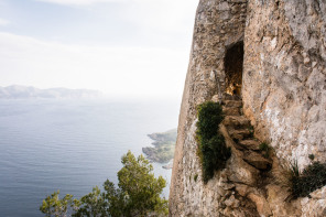 Randonnée de l'Ermita de la Victòria – Montée vers le penya des Migdia