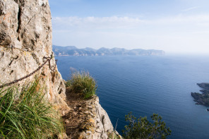 Randonnée de l'Ermita de la Victòria – Montée vers le penya des Migdia