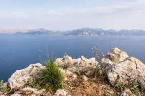 Randonnée de l'Ermita de la Victòria – Montée vers le penya des Migdia