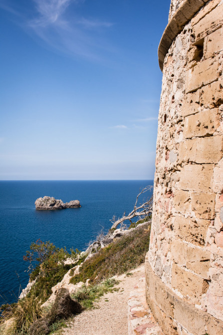 Randonnée de la cala Torta à la plage de Sa Font Celada – Tour d'Albarca