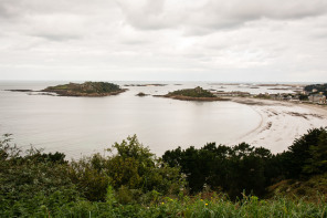 Trébeurden – Vue sur la presqu'île de Milliau depuis la pointe de Bihit