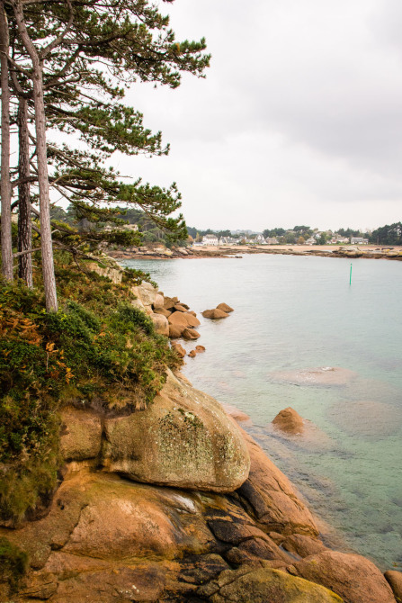 Perros-Guirec – Vue au-dessus de la plage de Saint-Guirec