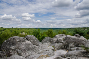 Vue depuis le parking des gorges d'Apremont