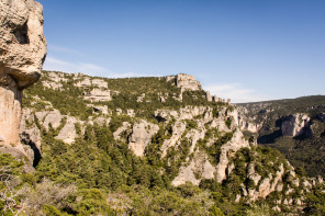 Randonnée sur les corniches du causse Méjean – Sentier Jacques Brunet