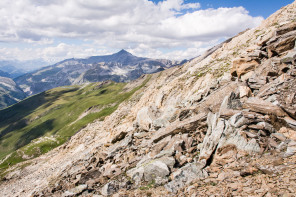 Randonnée de la pointe des Fours et du Pélaou Blanc – Descente du Pélaou Blanc par le pierrier