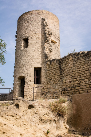 Cucuron – Tour des remparts