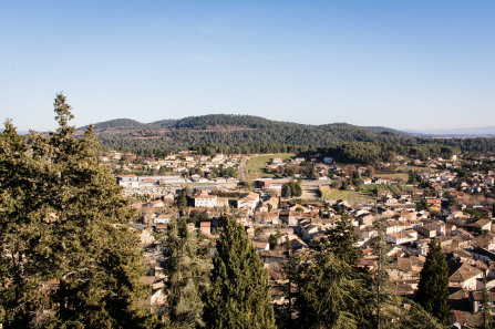 Cadenet – Vue depuis les troglodytes