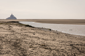 Vue du mont Saint-Michel et de Tombelaine depuis la pointe de la Roche-Torin