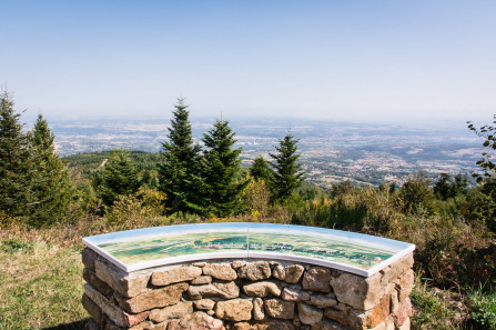 Randonnée autour du pic des 3 Dents – Table d'observation du rocher de Dentillon