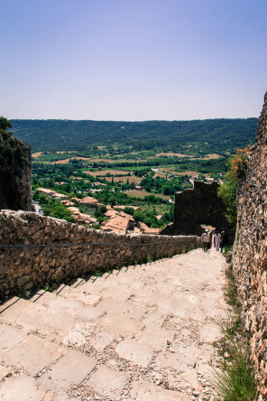 Moustiers-Sainte-Marie – Montée à la chapelle Notre-Dame-de-Beauvoir