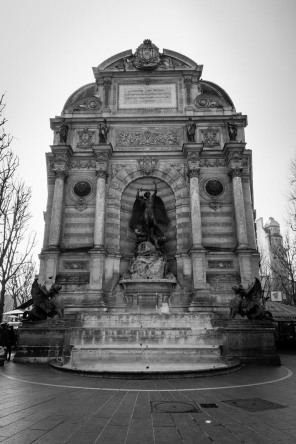 Fontaine Saint-Michel