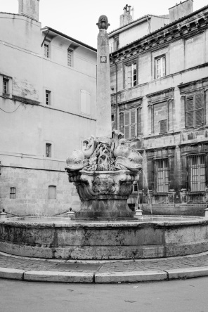 Aix-en-Provence – Fontaine des 4 dauphins