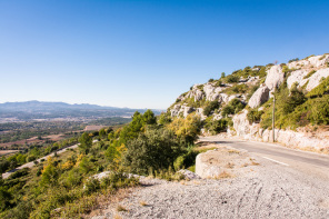 Randonnée du tour du plateau de Cengle – Descente vers la vallée de l'Arc