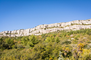 Randonnée du tour du plateau de Cengle – Sous la barre du Cengle