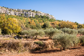 Randonnée du tour du plateau de Cengle – Sous la barre du Cengle