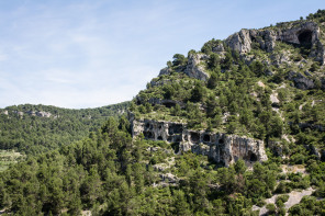 Fontaine-de-Vaucluse – Balade vers le château de Pétrarque