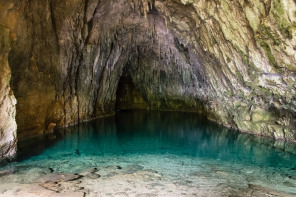 Boucle jusqu'au lac souterrain de Gournier