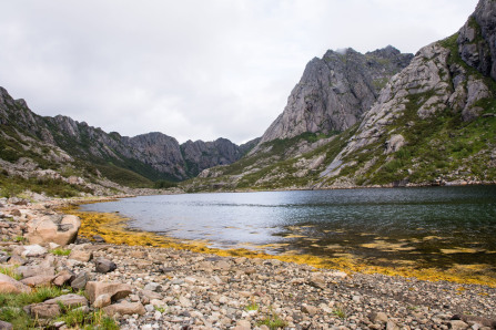 Camping sauvage au bord du Djupfjord