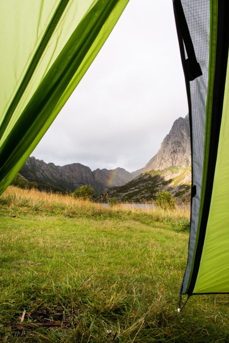 Camping sauvage au bord du Djupfjord