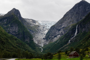 Briksdalsbreen