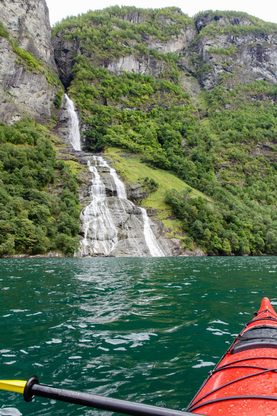 Kayak dans le Geirangerfjord