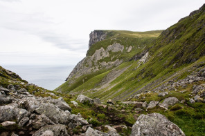 Randonnée de la plage de Kvalvika