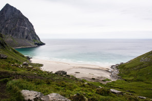 Randonnée de la plage de Kvalvika