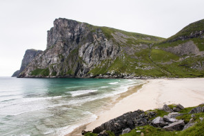 Randonnée de la plage de Kvalvika