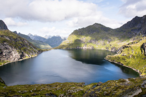 Trek de Hermannsdalstinden