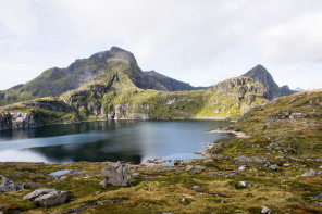 Trek de Hermannsdalstinden