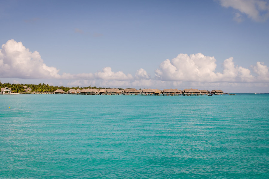 Vue sur l'hôtel Intercontinental Bora Bora