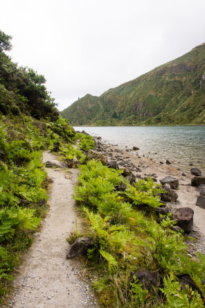 Descente au bord du lagoa do Fogo